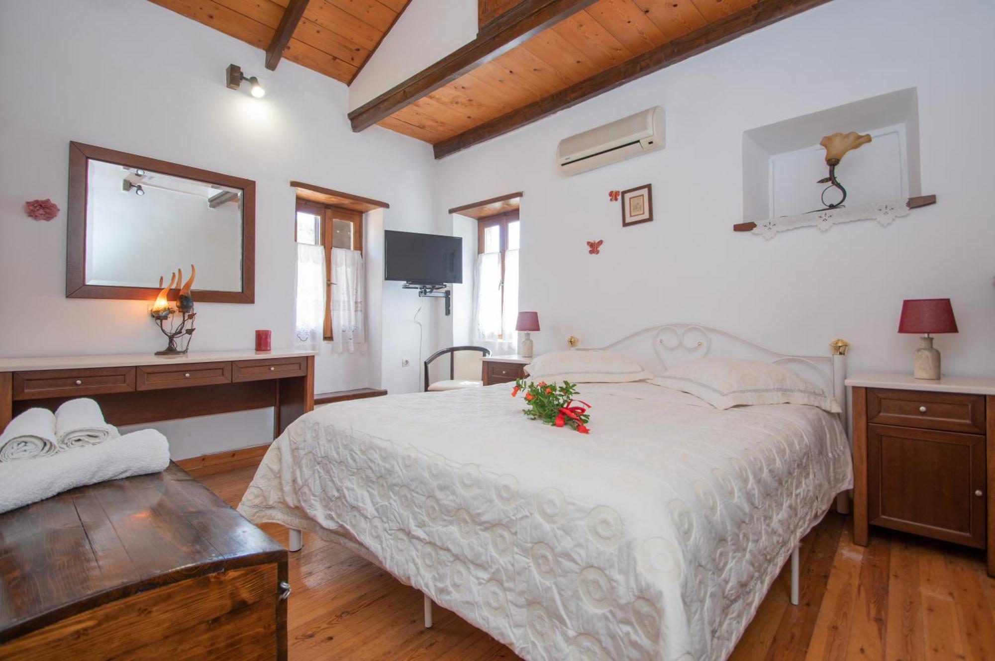 Gioia Traditional House อายิโอสนิโกลาโอส ภายนอก รูปภาพ